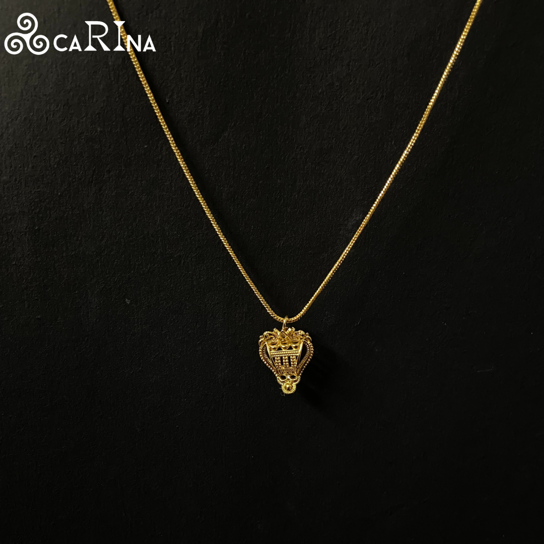 Regal Glow Heritage Gold Pendant
