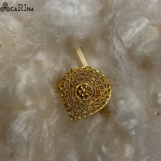 Golden Teardrop Majesty Ring